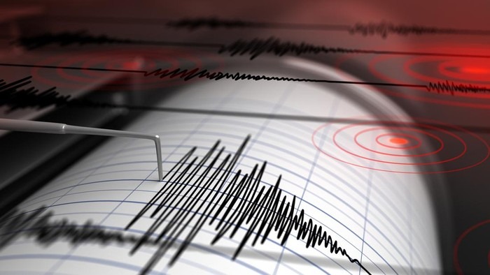 Warga Alor NTT Dikejutkan? Gempa M 5,2